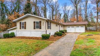 3051 Waterford Road, Winston-salem, NC 27106