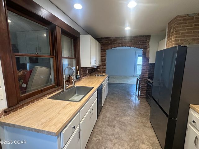 206 S Connor Avenue, Joplin, MO 64801