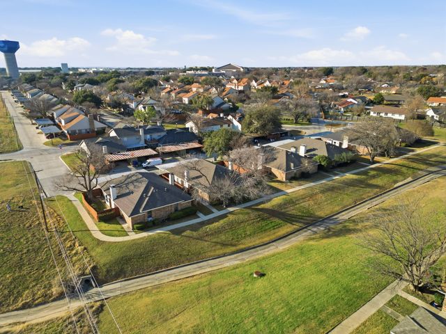 2306 Carol Good Lane, Carrollton, TX 75006