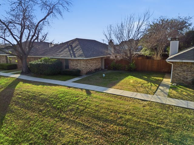 2306 Carol Good Lane, Carrollton, TX 75006