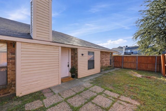 2306 Carol Good Lane, Carrollton, TX 75006