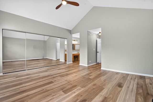 1650 W Ethans Glen Drive, Palatine, IL 60067