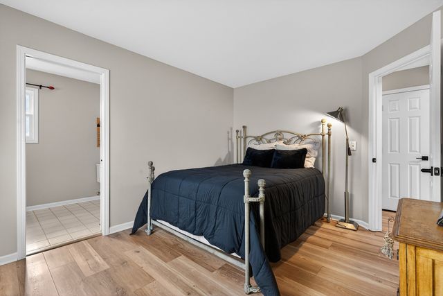 1650 W Ethans Glen Drive, Palatine, IL 60067