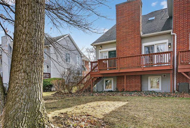 1650 W Ethans Glen Drive, Palatine, IL 60067