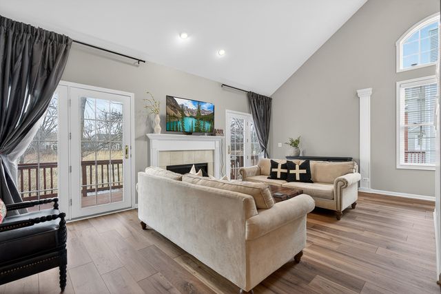 1650 W Ethans Glen Drive, Palatine, IL 60067