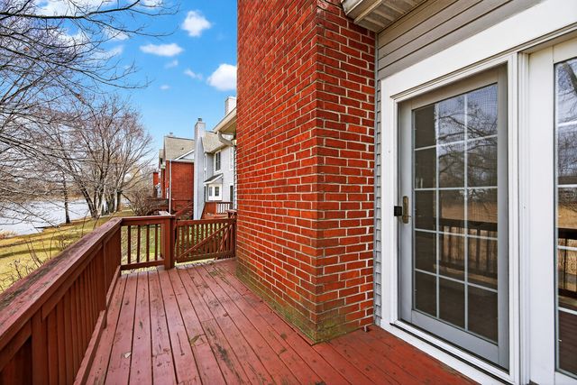 1650 W Ethans Glen Drive, Palatine, IL 60067