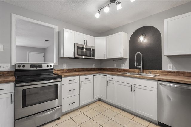 2032 Harriet Drive, Tallahassee, FL 32303