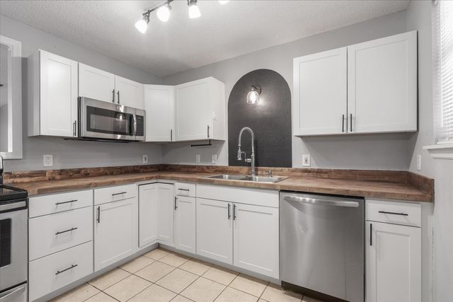 2032 Harriet Drive, Tallahassee, FL 32303