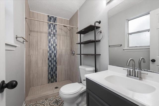 2032 Harriet Drive, Tallahassee, FL 32303