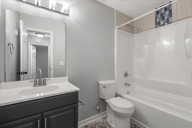 2032 Harriet Drive, Tallahassee, FL 32303