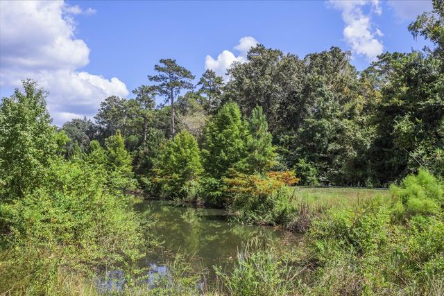 2032 Harriet Drive, Tallahassee, FL 32303