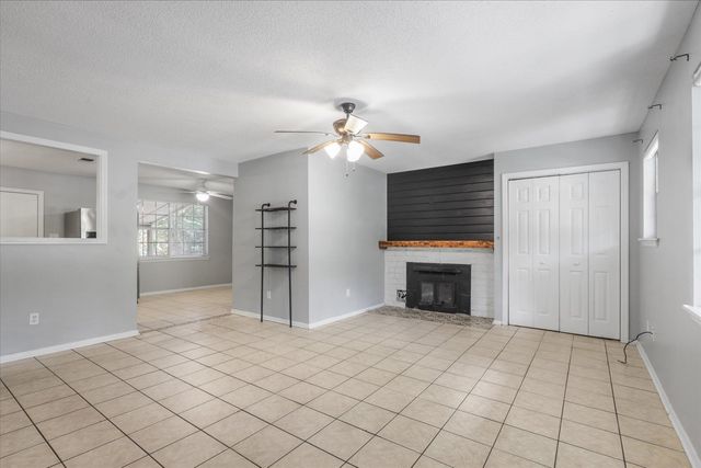 2032 Harriet Drive, Tallahassee, FL 32303