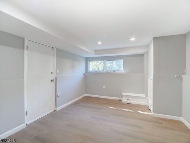 15 Carol Pl, Bloomfield Twp., NJ 07003