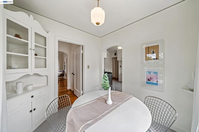 2843 Central Ave, Alameda, CA 94501