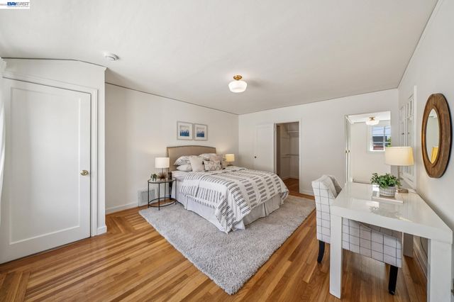 2843 Central Ave, Alameda, CA 94501