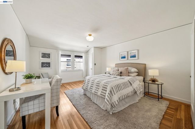 2843 Central Ave, Alameda, CA 94501