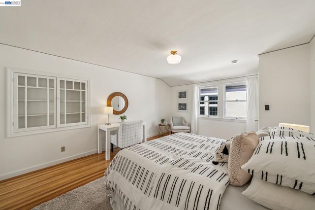 2843 Central Ave, Alameda, CA 94501