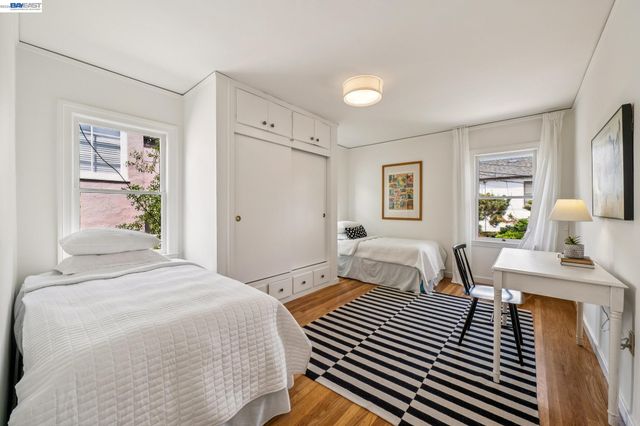 2843 Central Ave, Alameda, CA 94501