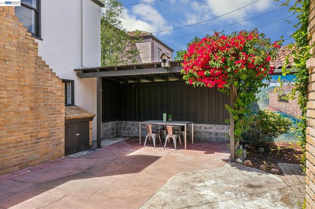 2843 Central Ave, Alameda, CA 94501
