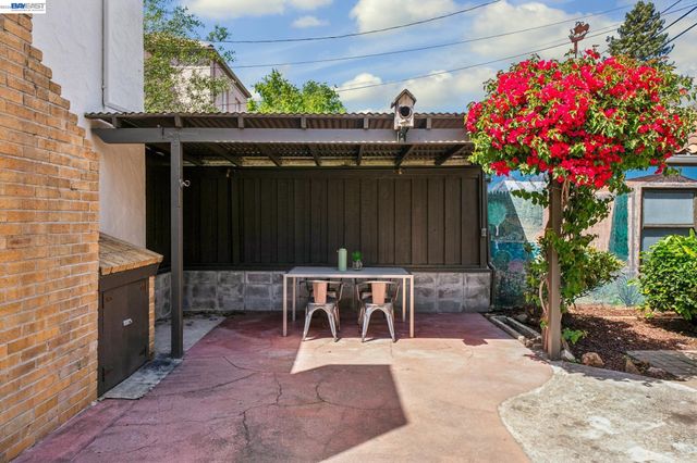 2843 Central Ave, Alameda, CA 94501