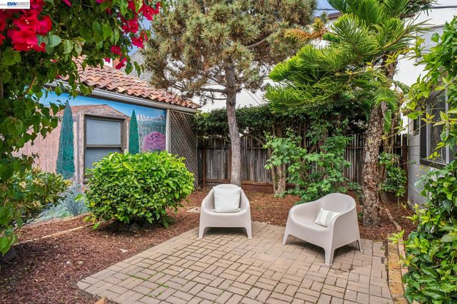 2843 Central Ave, Alameda, CA 94501