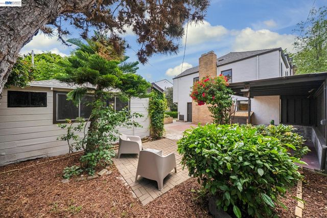 2843 Central Ave, Alameda, CA 94501