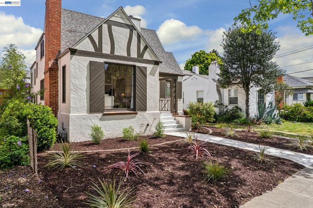 2843 Central Ave, Alameda, CA 94501