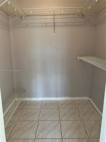 5731 NW 37th St 221, Virginia Gardens, FL 33166