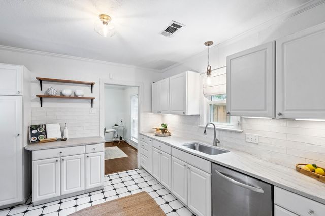 5523 Ellsworth Avenue, Dallas, TX 75206