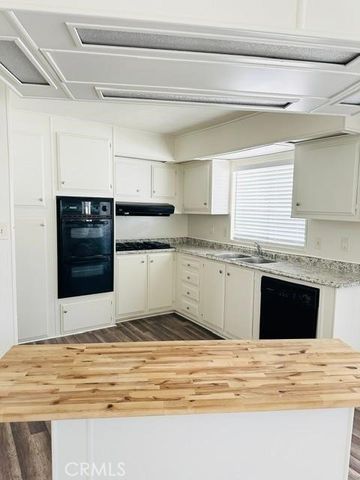 575 S Lyon 159, Hemet, CA 92543