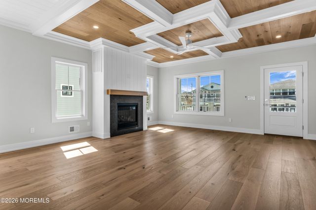 119 New Brunswick Avenue, Lavallette, NJ 08735