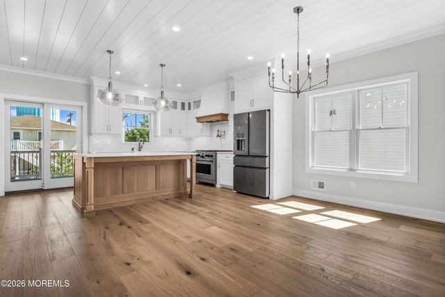 119 New Brunswick Avenue, Lavallette, NJ 08735