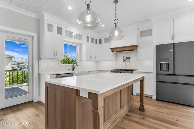 119 New Brunswick Avenue, Lavallette, NJ 08735