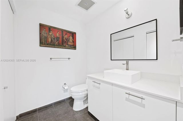 3470 E Coast Ave H0301, Miami, FL 33137