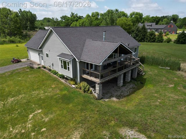 2543 Greenwood Road, Lapeer Township, MI 48446