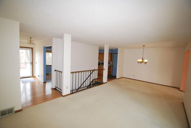 1901 Yorkshire Avenue S, Hopkins, MN 55305