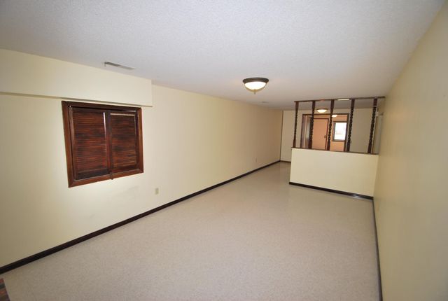 1901 Yorkshire Avenue S, Hopkins, MN 55305