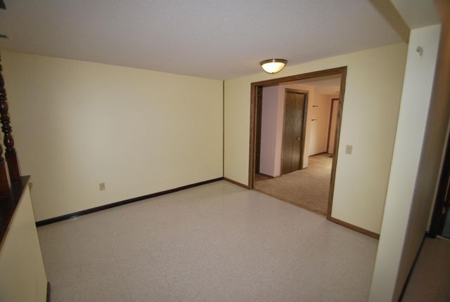 1901 Yorkshire Avenue S, Hopkins, MN 55305