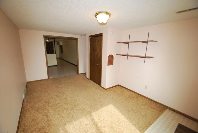 1901 Yorkshire Avenue S, Hopkins, MN 55305