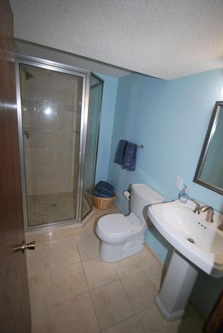 1901 Yorkshire Avenue S, Hopkins, MN 55305