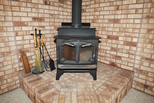 1901 Yorkshire Avenue S, Hopkins, MN 55305