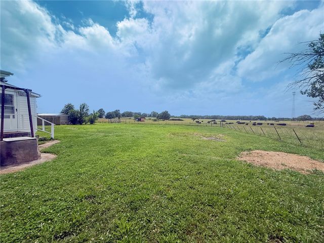 1033 N West Avenue, Lincoln, AR 72744