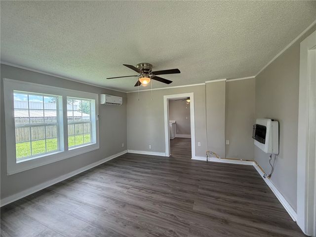 1033 N West Avenue, Lincoln, AR 72744