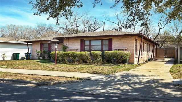 521 Chamberlain St, Corpus Christi, TX 78404