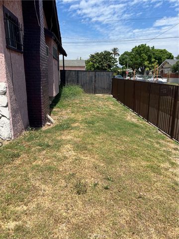 1201 W 71st, Los Angeles, CA 90044
