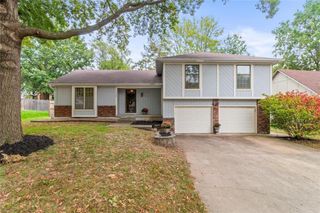 3608 SW 10th Street Court, Blue Springs, MO 64015