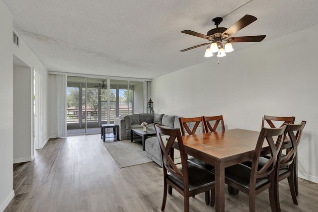 1920 SABAL PALM Drive 203, Davie, FL 33324