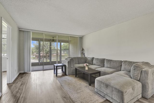 1920 SABAL PALM Drive 203, Davie, FL 33324