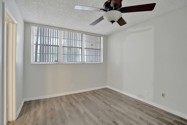 1920 SABAL PALM Drive 203, Davie, FL 33324