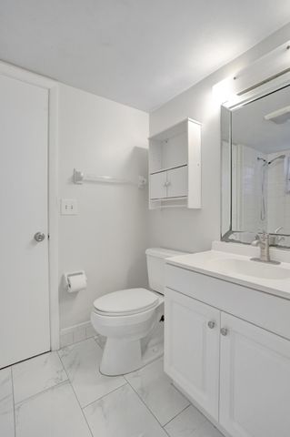 1920 SABAL PALM Drive 203, Davie, FL 33324